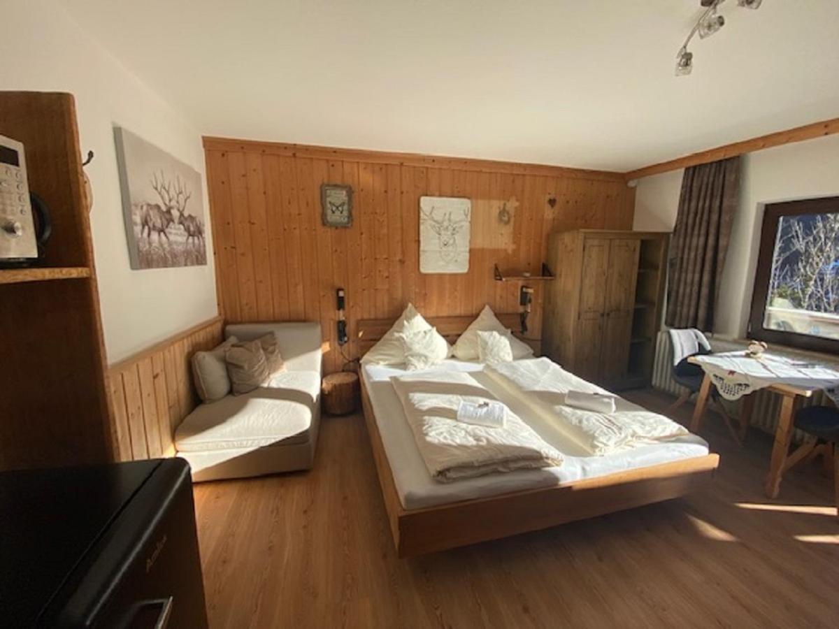 Alpenappartements Schwalbennestl Mittenwald Exterior foto